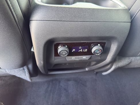 New 2026 Chevrolet Traverse LT image 26