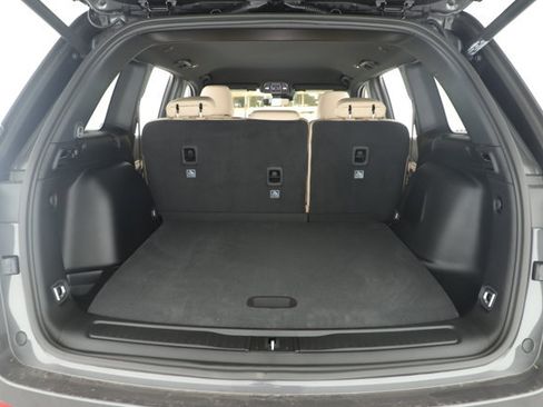 New 2026 Jeep Grand Cherokee Limited RWD image 5