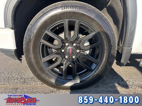 Used 2024 GMC Sierra 1500 Elevation image 18