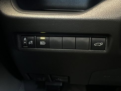 Used 2023 Toyota RAV4 XLE Premium FWD image 32