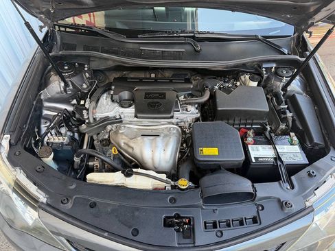 Used 2012 Toyota Camry SE FWD image 29