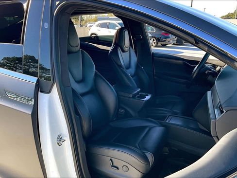 Used 2019 Tesla Model X Performance image 8