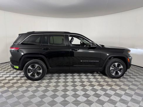 Used 2023 Jeep Grand Cherokee 4WD 4xe image 5