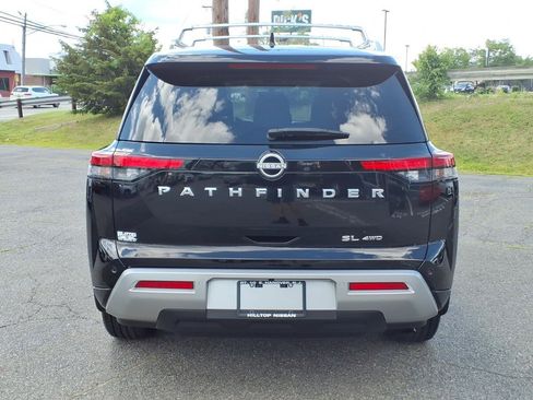Used 2024 Nissan Pathfinder SL AWD/4WD image 6