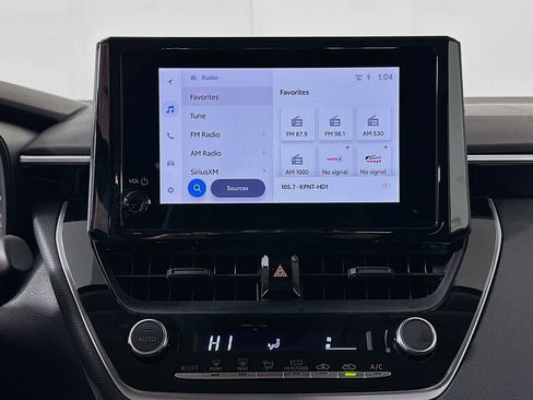 Used 2024 Toyota Corolla LE image 22