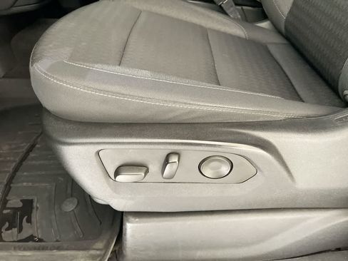 Used 2022 Chevrolet Silverado 1500 Custom Trail Boss AWD/4WD image 12
