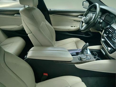 Used 2019 BMW 540i RWD image 18