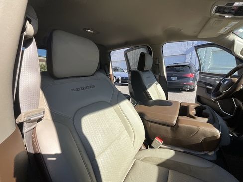 Used 2019 RAM 1500 Laramie image 36