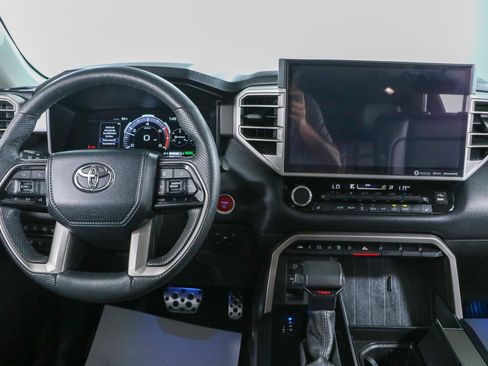 Used 2024 Toyota Sequoia SR5 w/ SR5 Premium Package AWD/4WD image 18