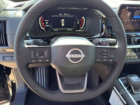 New 2026 Nissan Pathfinder SL w/ SL Premium Package image 14