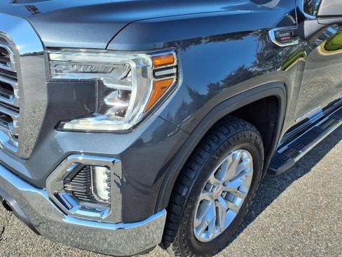 Used 2022 GMC Sierra 1500 SLT w/ SLT Premium Package image 8