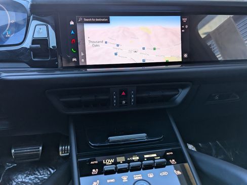 Certified 2024 Porsche Cayenne Turbo GT image 18