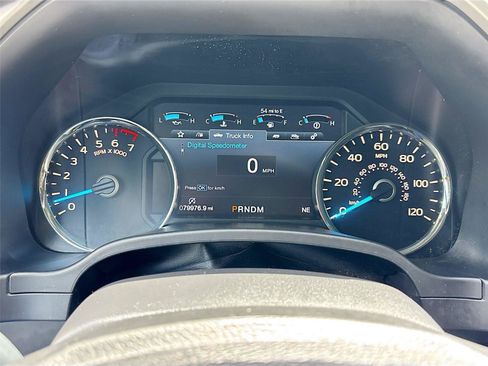 Used 2018 Ford F150 Lariat w/ Equipment Group 502A Luxury AWD/4WD image 12