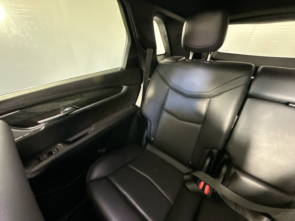 Used 2021 Cadillac XT5 Premium Luxury FWD image 12