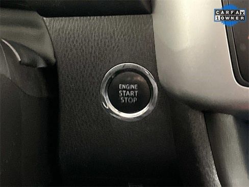 Used 2017 Toyota Highlander SE image 36