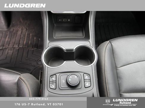 Used 2019 GMC Terrain SLT image 24