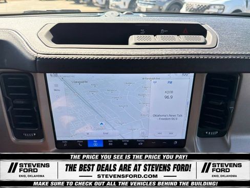 Used 2025 Ford Bronco Outer Banks AWD/4WD image 32