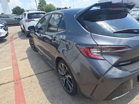 Used 2022 Toyota Corolla XSE FWD image 5