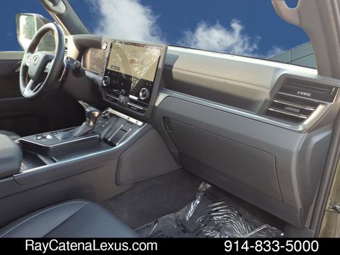 Certified 2024 Lexus GX 550 4D Sport Utility w/ Accessory Package (2T) image 22