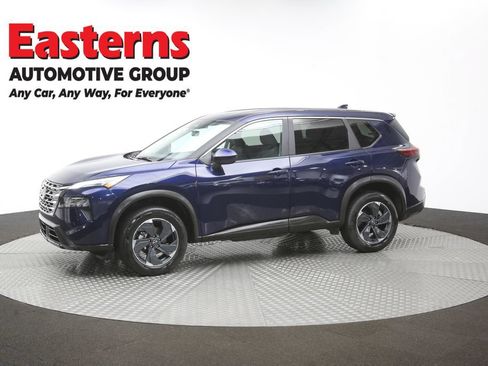 Used 2024 Nissan Rogue SV AWD/4WD image 57