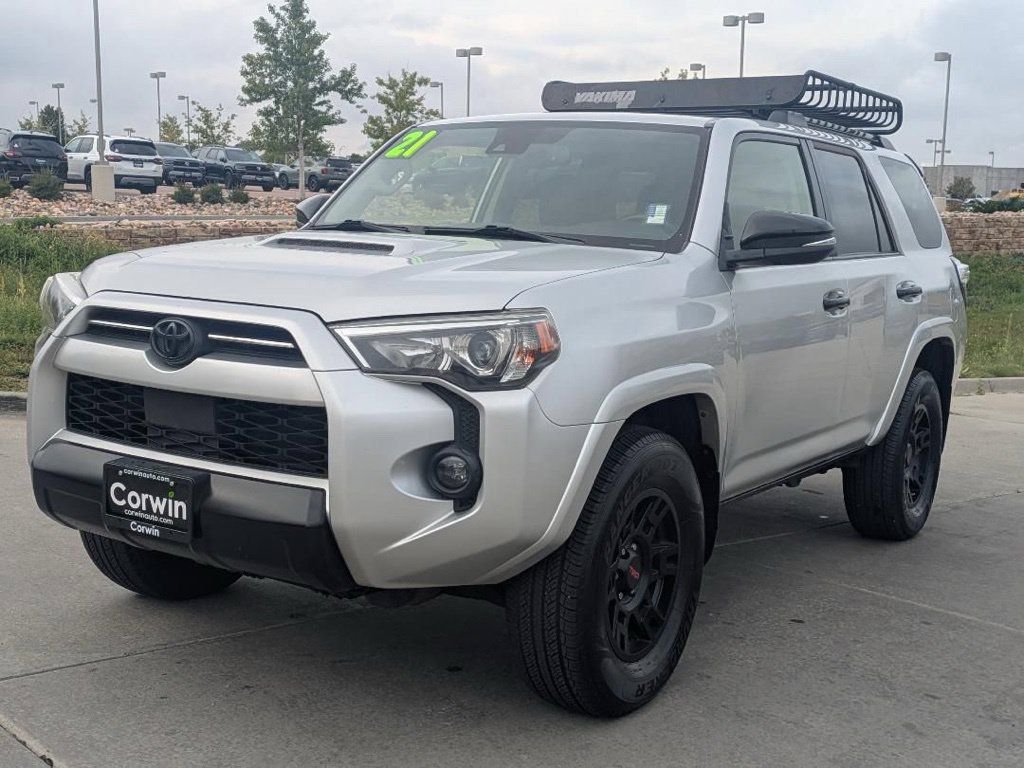 Used 2021 Toyota 4Runner Venture w/ Moonroof Package AWD/4WD image 3