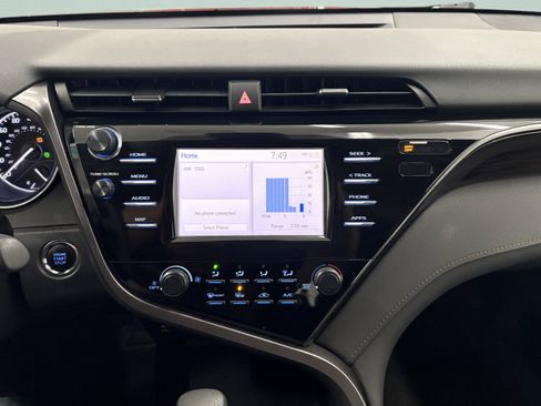 Used 2019 Toyota Camry LE w/ Convenience Package image 13
