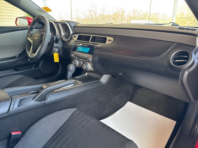 Used 2015 Chevrolet Camaro LS RWD image 26