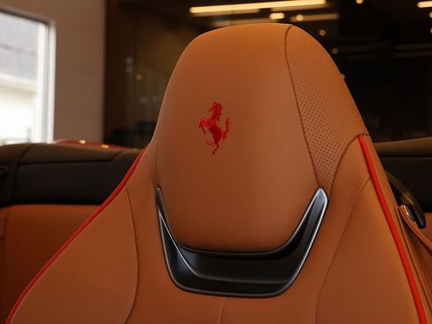 Certified 2022 Ferrari Portofino M RWD image 56
