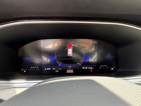 New 2026 Volkswagen Taos SE AWD/4WD image 11