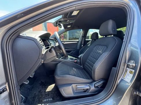 Used 2024 Volkswagen Jetta Sport FWD image 10
