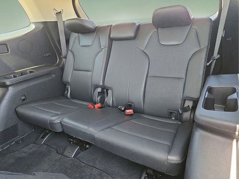 Used 2025 Kia Telluride S image 15