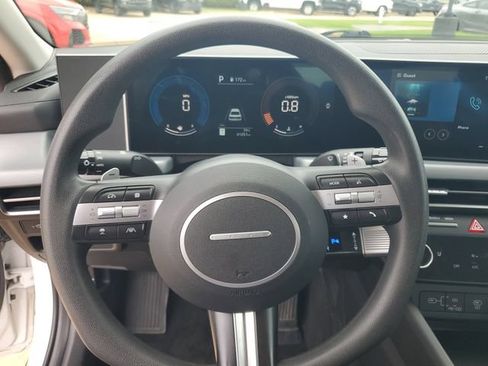 Used 2025 Hyundai Sonata SEL FWD image 16
