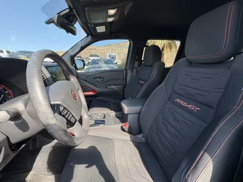 Used 2023 Nissan Frontier PRO-4X w/ Pro Convenience Package AWD/4WD image 9