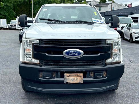 Used 2019 Ford F250 XL w/ Power Equipment Group image 3