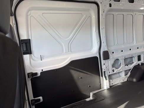 New 2025 Ford Transit 250 148 Medium Roof image 9