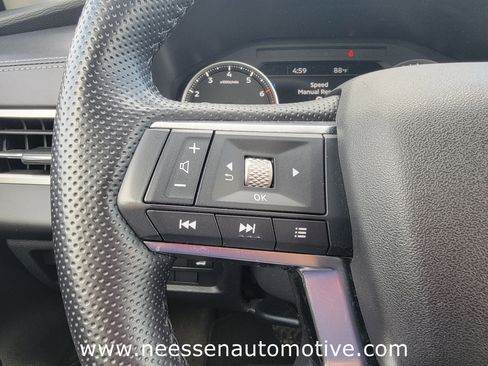 Used 2024 Mitsubishi Outlander Ralliart image 18