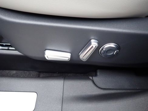 New 2026 Lincoln Nautilus Premier w/ Equipment Group 102A image 20