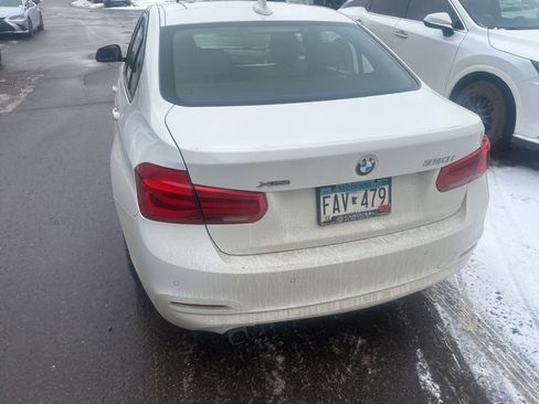 Used 2017 BMW 320i xDrive Sedan image 11