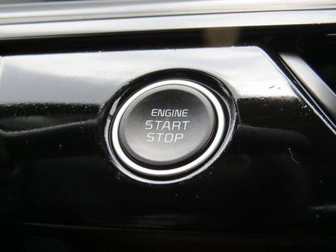Used 2025 Kia Seltos S FWD image 20