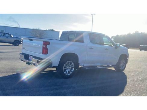 Certified 2024 Chevrolet Silverado 1500 LTZ image 2