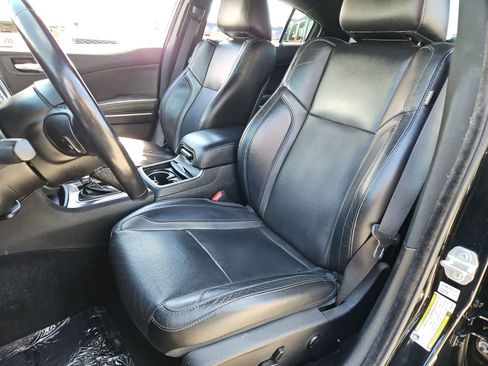 Used 2021 Dodge Charger SXT w/ Leather Interior Group RWD image 15