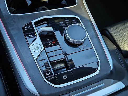 Used 2024 BMW X5 xDrive40i image 14