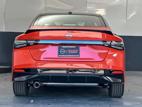 New 2026 Nissan Sentra SR FWD image 4