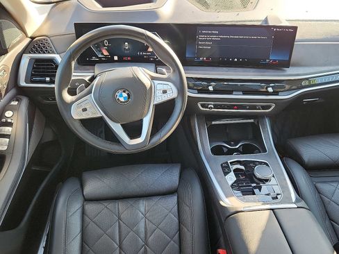 Certified 2024 BMW X7 xDrive40i AWD/4WD image 11