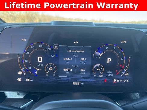 Used 2025 Chevrolet Suburban LS image 13