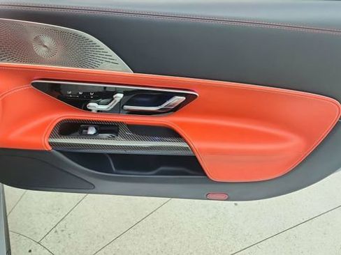 Used 2023 Mercedes-Benz SL 55 AMG SL 55 AMG image 31