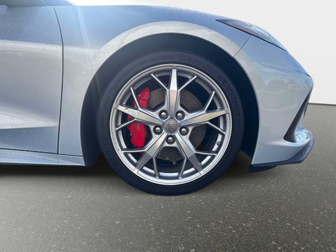 Used 2021 Chevrolet Corvette Stingray Premium Conv w/ Z51 Performance Package RWD image 6