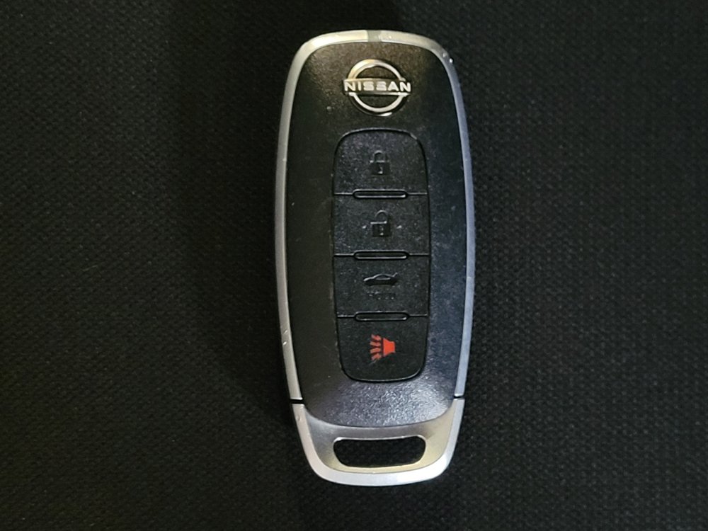 Used 2025 Nissan Sentra SV FWD image 32