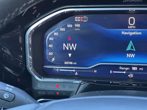 Used 2024 Chevrolet Silverado 3500 LT w/ Convenience Package image 24