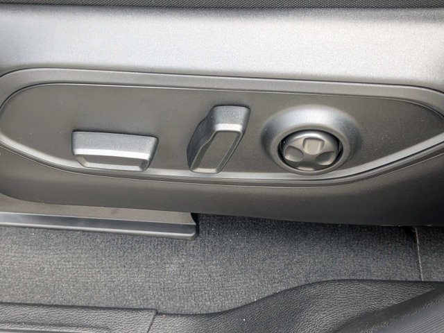 New 2027 Jeep Grand Cherokee Altitude AWD/4WD image 19